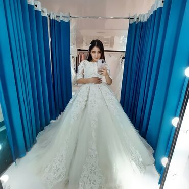 Свадебные платья: Свадебное платье, One size, Б/у — 4