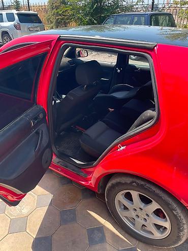 ниже рыночной: Volkswagen Golf: 1999 г., 1.6 л, Механика, Бензин, Хэтчбэк — 4