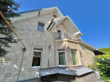 сдаю дом на длительный срок рядом просп жибек жолу бишкек: 220 кв. м, 5 бөлмө, Жылытылган, Жылуу пол, Брондолгон эшиктер