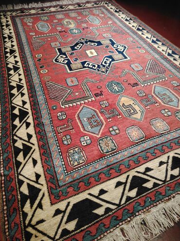 Qədim xalçalar: Qədim xalça, 1920 il, Azərbaycan, Vəziyyəti: Əla — 3