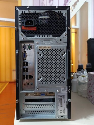 Masaüstü kompüterlər və iş stansiyaları: I3-2100 GeForce GT 220 RAM 8 SSD (təzə Lexar original) 128Gb HDD WD — 4