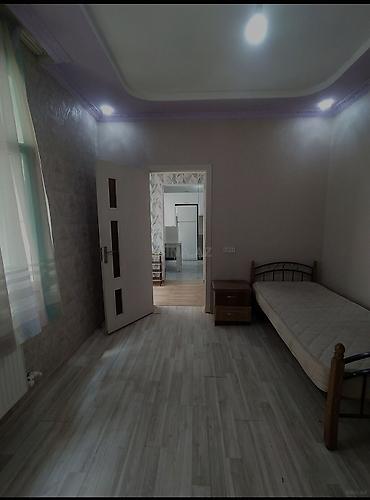 Həyət evləri və villaların satışı: Hövildə yerləşən həyət evi. - Geniş darvazalı, tam daş hasarlı həyət — 7