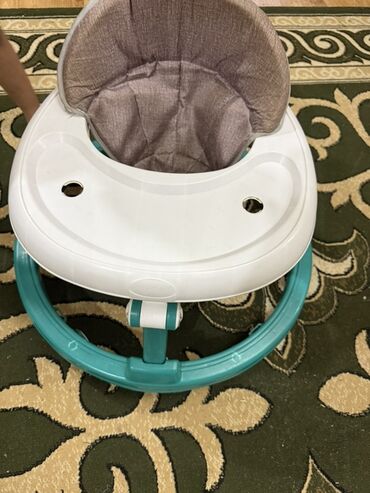 детское кресло на переднем сиденье: Детские ходунки б/у немного пользовались - Компактно складываются “в