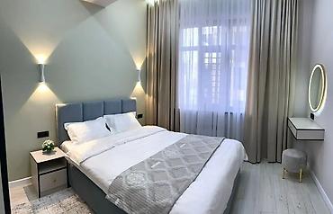 single room flat: СДАЁТСЯ 2-КОМНАТНАЯ КВАРТИРА В ЗОЛОТОМ КВАДРАТЕ ул. Токтогула/Тоголок — 1