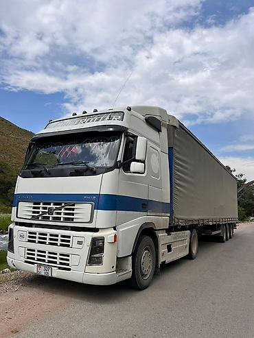 Тягач, Volvo, 2002 г., Тентованный