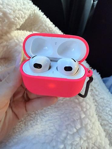 ipad satilir: AirPods 3 İdeal vəziyətdədir qabi ile birlikde satilir real aliciya — 2
