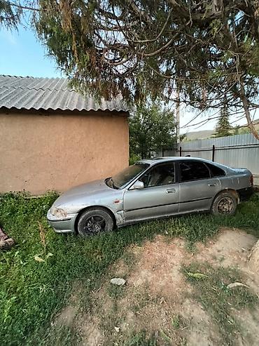 шины на степвагон: Honda Accord: 1994 г., Кол менен иштөөчү, Седан — 4