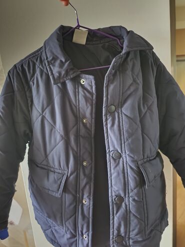 утепленная детская куртка: Куртка детская фирмы Zara kids
Размер 6 лет
цена 20 ман