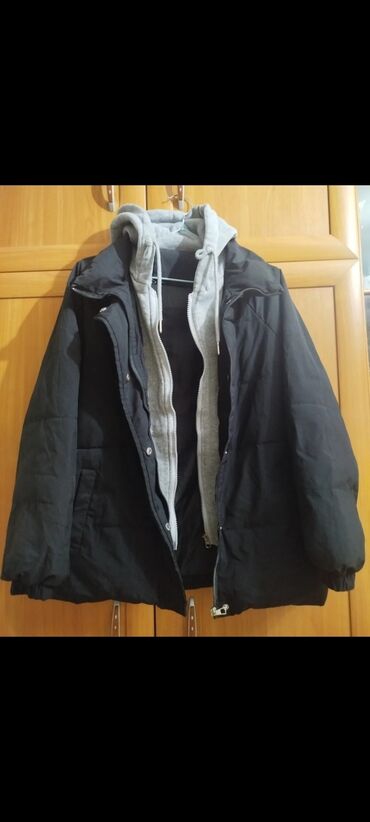 спортивное оборудование: Пуховик, Короткая модель, С капюшоном, M