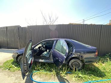 w211 e270: Nissan Primera: 1991 г., Седан — 10