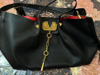 miu miu eynek: Сумка на плечо, Valentino, Новый at lalafo.az miu miu eynek: Сумка на плечо, Valentino, Новый