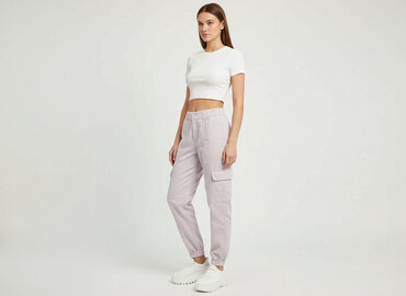 wassyl spodnie dresowe: Bershka, Spodnie cargo damskie, rozmiar XS