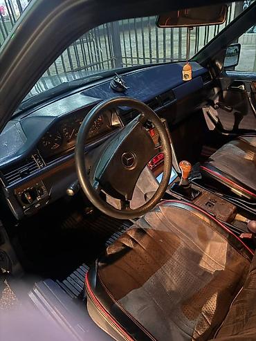 Mercedes-Benz: Mercedes-Benz W124: 1991 г., 2.3 л, Механика, Бензин, Седан — 5