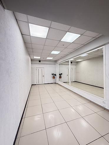 real sight: Сдается светлое помещение 30 м². 1 линия Доступ 24/7 Зал ожидания - — 4