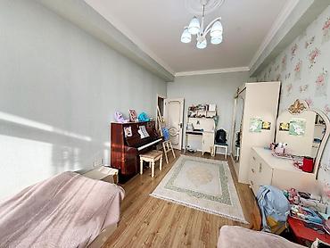 kreditle menziller: 8-ci kilometr, 3 otaqlı, Yeni tikili, m. Qara Qarayev, 110 kv. m — 5