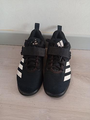 Мырзалардын бут кийими: Эркектердин кроссовкасы, 41, Adidas, Колдонулган, түсү - Кара — 3