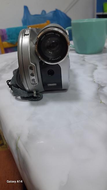 Видеокамеры: Цифровая видеокамера Sony HC700 (DVC) - Запись видео: High Definition — 13