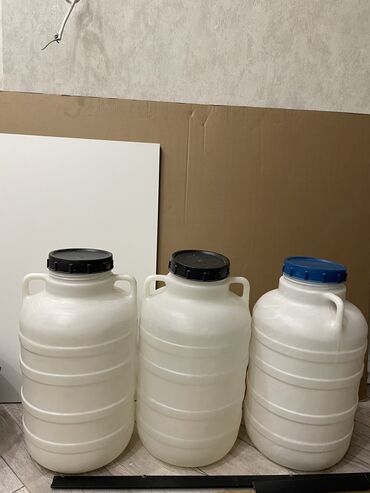 купить емкость для воды 500 литров: Продаю бочки 25 литровые