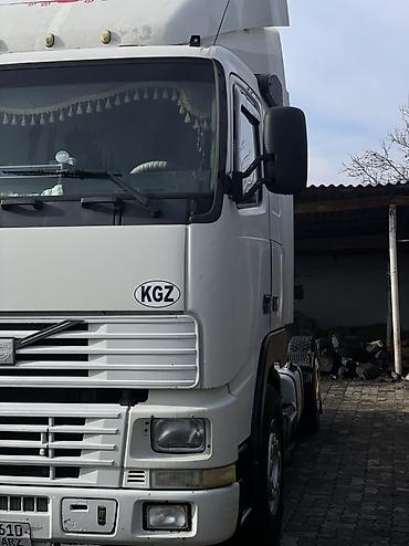 Тягачи: Тягач, Volvo, Без прицепа — 6