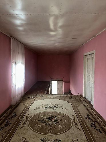 Həyət evləri və villaların satışı: 50 sot torpağın üsdündədir ev ətraflı məlumatçın zəng edin zəhmət — 5