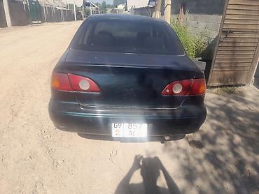 e klass: Toyota Corolla: 2000 г., Седан — 4