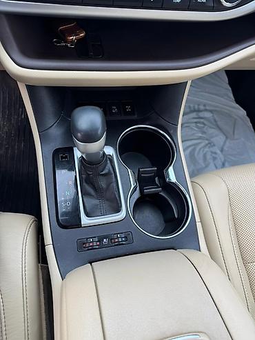 Toyota: Toyota Highlander: 2019 г., 3.5 л, Автомат, Бензин, Внедорожник — 9