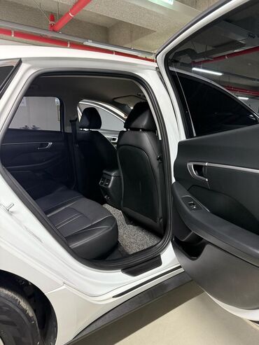 Hyundai: Hyundai Sonata: 2019 г., 2 л, Автомат, Газ, Седан — 11