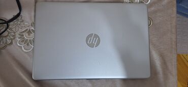 HP: HP noutbuk – 15.6" ekranlı, gümüşü korpus. Ekran SENSORDU — 1