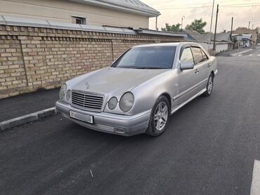 Mercedes-Benz: Mercedes-Benz E-Class: 1996 г., 3.2 л, Автомат, Газ, Седан