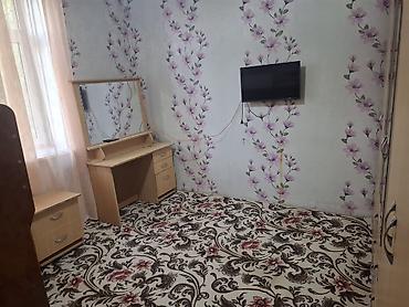 Долгосрочная аренда комнат: Срочно сдаётся двухкомнатная, уютная, просторная квартира в центре — 1