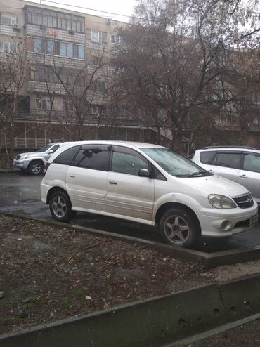 Toyota Nadia 2 л. 2001