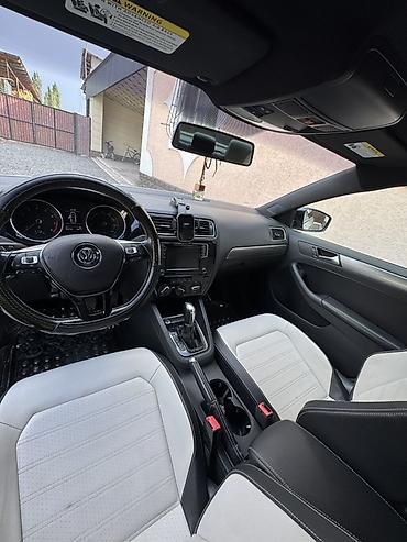 Транспорт: Volkswagen Jetta: 2017 г., 1.8 л, Автомат, Бензин, Седан — 4