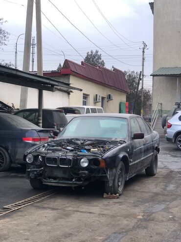 вмw е34: BMW 5 series: 4 л | 1994 г. | Седан | Хорошее