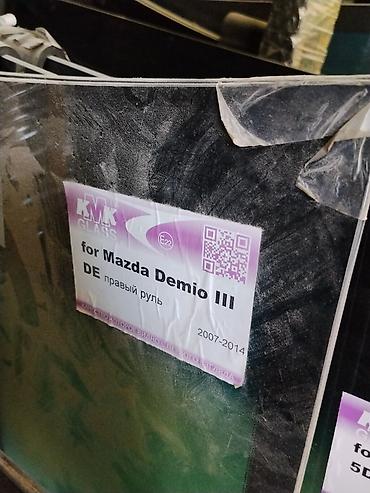 Лобовое стекло KMK GLASS для Mazda Demio III (кузов DE), правый руль at lalafo.kg Лобовое стекло KMK GLASS для Mazda Demio III (кузов DE), правый руль