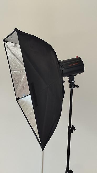 i̇şıqlandırma: Studiya flaşı və softbox dəsti. Qutusunda ve tam yeni! Məhsul: - — 3