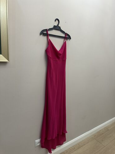 женская одежда вечерние платья: Вечернее платье, Коктейльное, Длинная модель, Без рукавов, XS (EU 34), S (EU 36)
