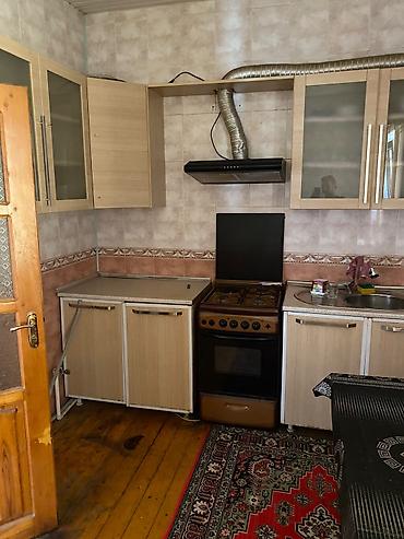 qusarda satılan heyet evleri: 3 otaqlı, 139 kv. m, Orta təmir — 2