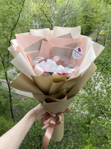 Кондитерские изделия, сладости: Клубника и Финики в шоколаде Подарок на 8марта Заранее оформляйте — 11