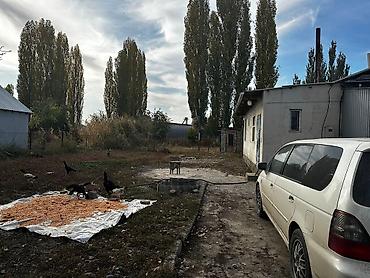дом кантте: Продаю участок с домом под бизнес. Находиться С . Мыкан . Участок — 3
