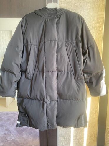 50 объявлений | lalafo.kg: Женская куртка XS, цвет - Черный, Zara