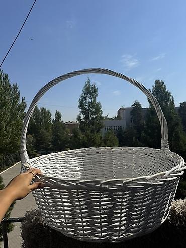 Буюмдар үчүн себеттер: Большая плетёная корзина с ручкой

диаметр сверху 70 см
снизу 55 см — 2