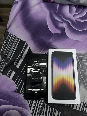 apple se: IPhone SE 2022, 64 GB, Qara — 2