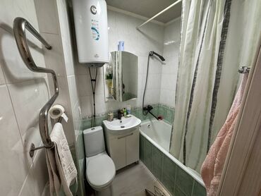 продаётся квартира в токмаке: 2 бөлмө, 44 кв. м, 104-серия, 3 кабат, Евроремонт