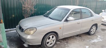 Daewoo: Daewoo Nubira: 2000 г., 1.6 л, Механика, Бензин, Седан