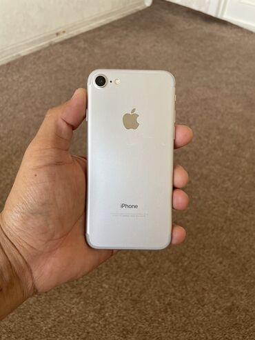 аудио усилитель: IPhone 7, Колдонулган, 32 ГБ, Ак, Каптама, Заряддоочу түзүлүш, Кабель, 75 %