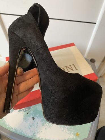 Tuflilər: Tuflilər, Ölçü: 37, rəng - Qara, İşlənmiş — 5