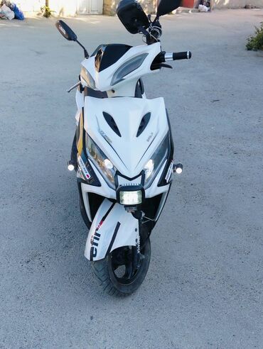 nnb 49cc: - YAMAHA JIANSHIN 125 sm3, 2023 il, 10528 km