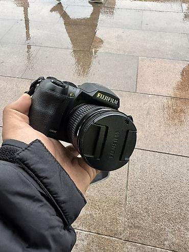 digital camera: Fujifilm FinePix HS – универсальная ультразум-камера с большим хватом — 3