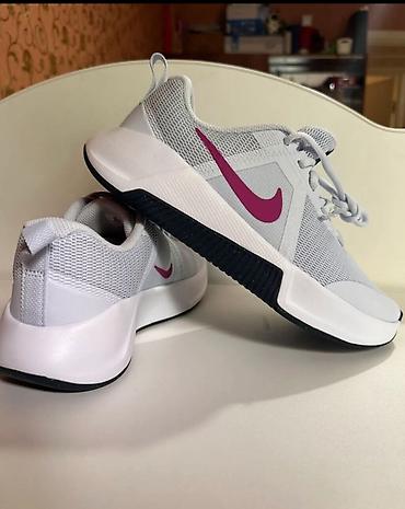 фукс: Кроссовки, 39, Nike, Новый, цвет - Серый — 2