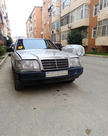 turbo az c class: Mercedes-Benz W124: 2.5 l | 1993 il Sedan